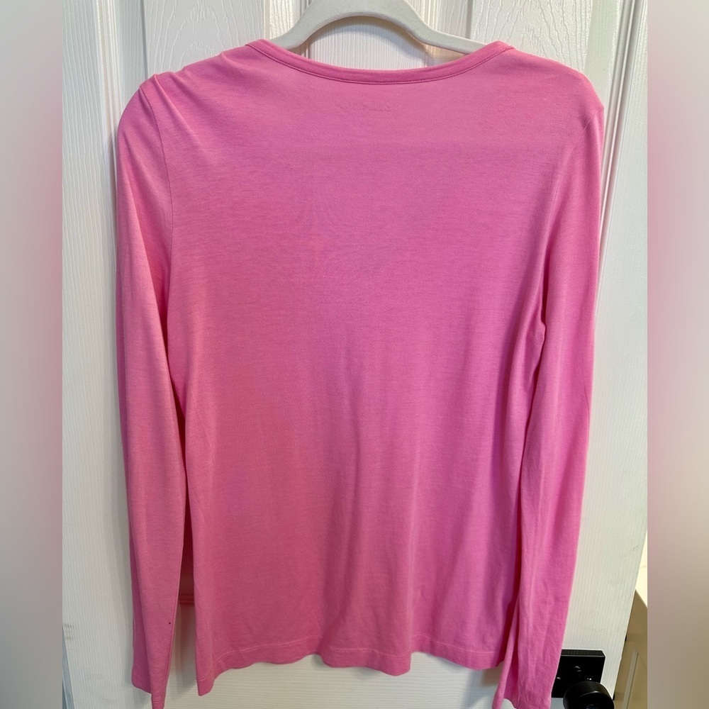 Lilly Pulitzer Vibrant Pink Ruffle V-Neck Long Sleeved Top EUC Size M - Picture 2 of 2